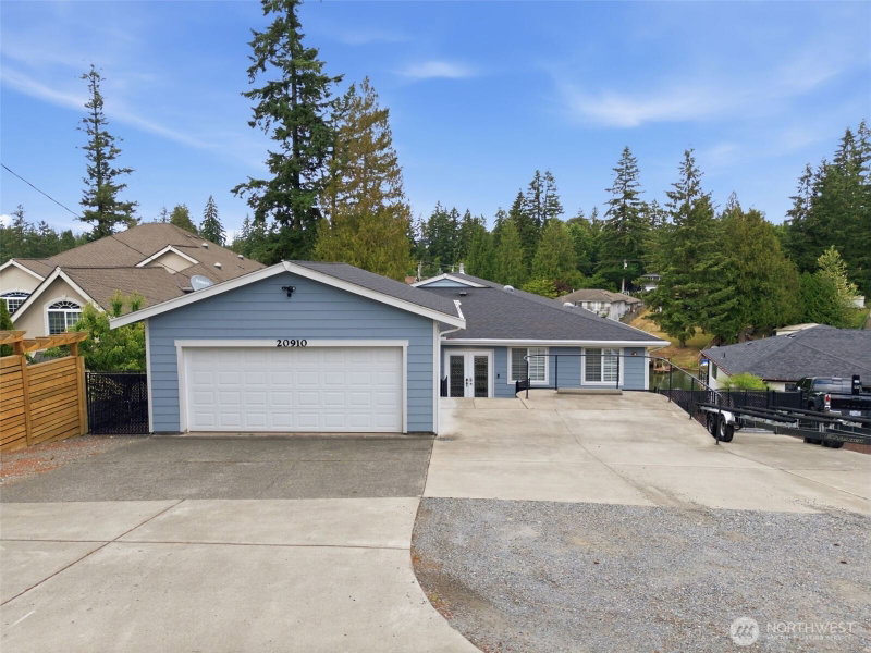 20910 Church Lake Drive E photo 2
