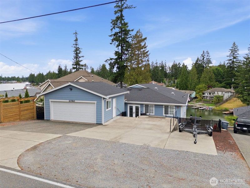 20910 Church Lake Drive E photo 16