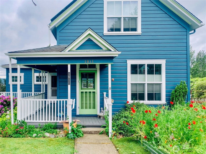 1011 Cass Street photo 1