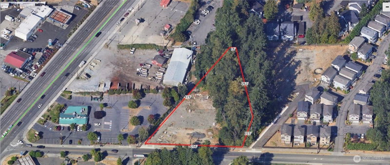 1529 Center Road photo 1