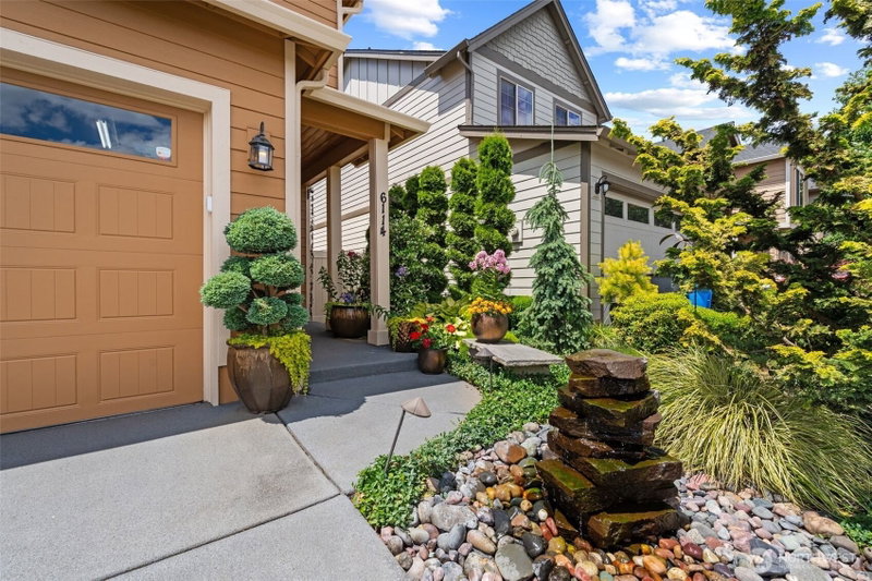 6114 NE 80th Court photo 2