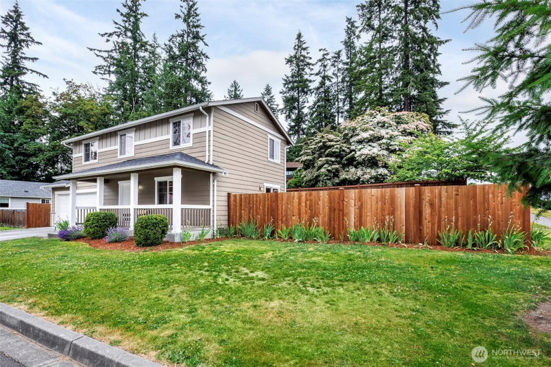 2919 77th Drive NE photo 2