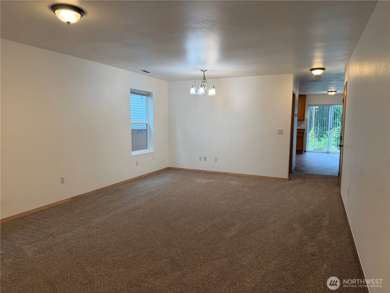 37107 SE Stewart Street photo 2