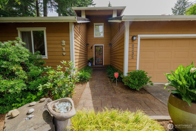 6232 Jody Court SW photo 2