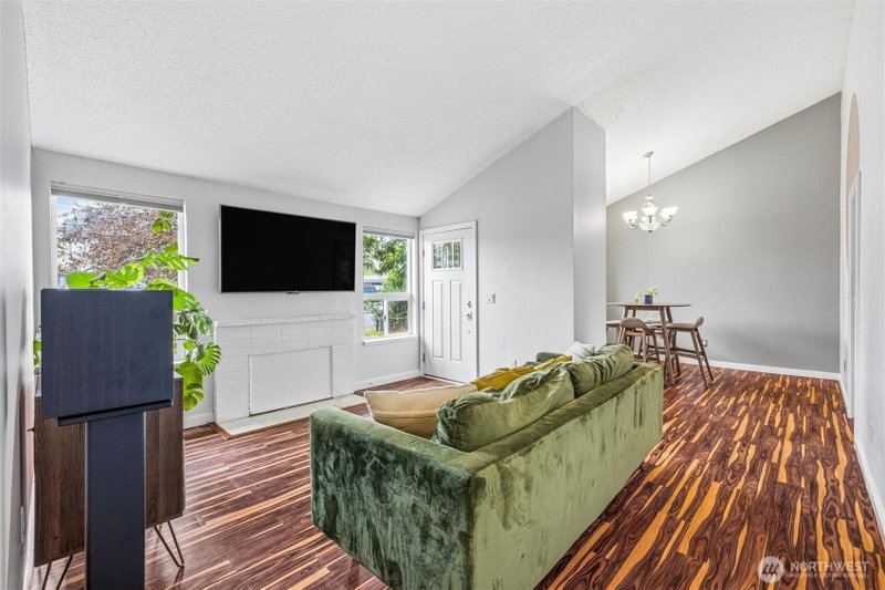 2330 Woburn Street photo 2