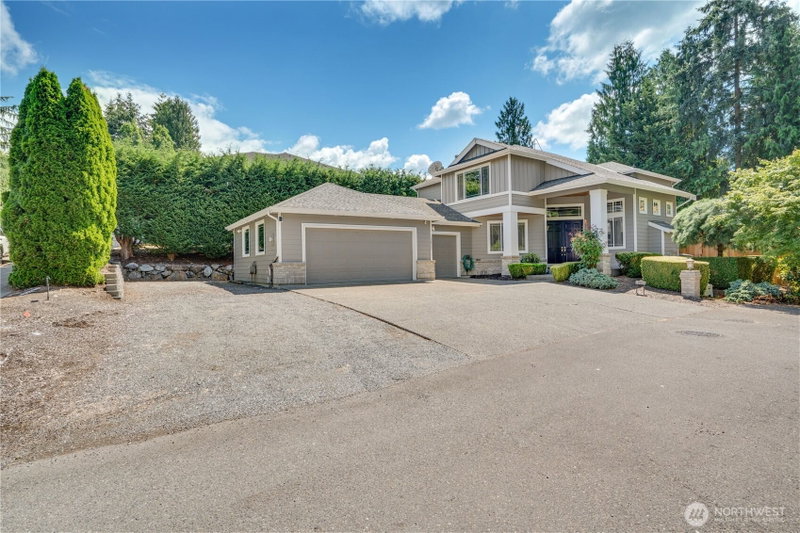 12865 SE 47th Place photo 1