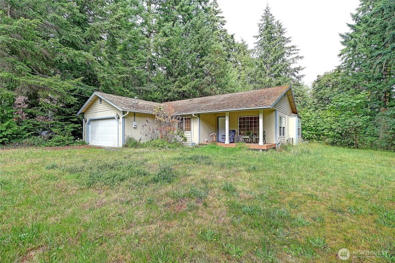 1675 Aspen Drive photo 1