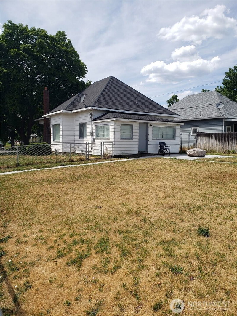 2404 N Wall Street photo 1