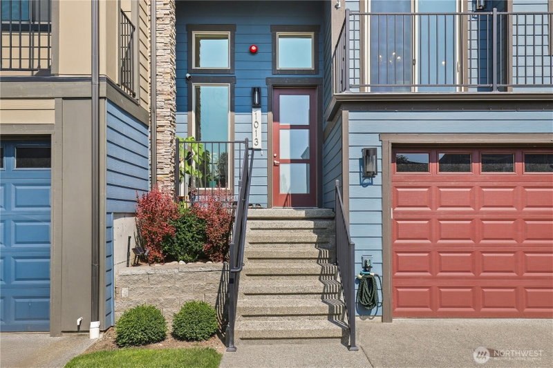 1013 105th Avenue Ct E photo 2