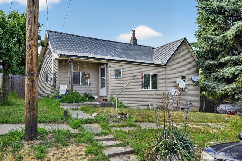 207 W Montana Avenue photo 2