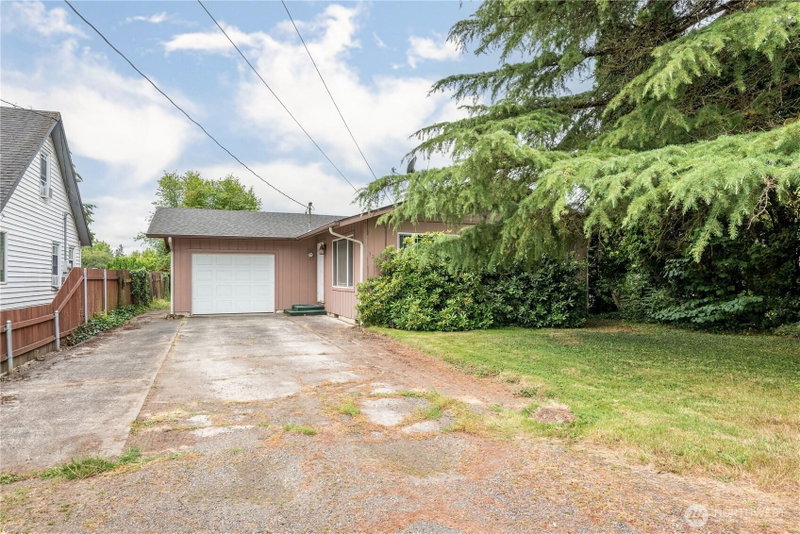 3257 Pine Street photo 2