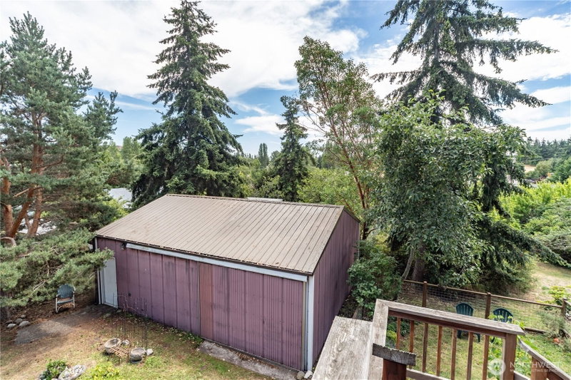 135 Woodland Avenue photo 2