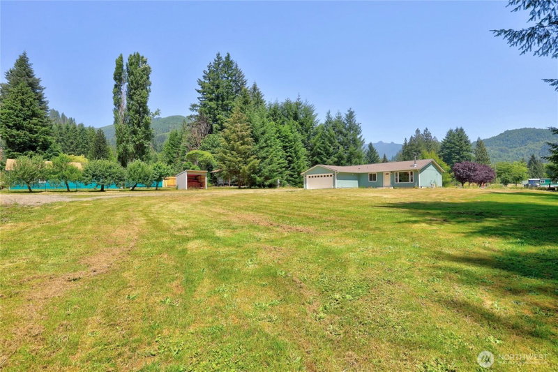 8364 A Highway 12 photo 2