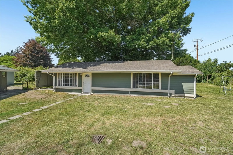 7214 River Road E photo 2