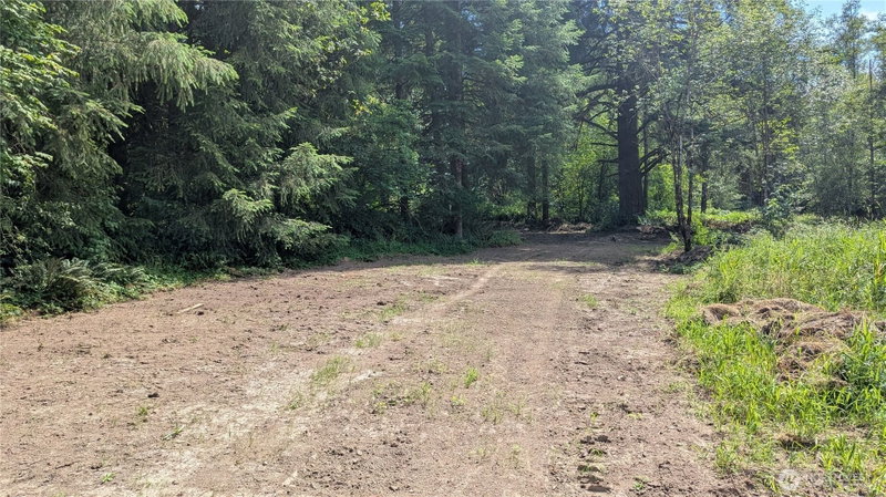 196 Jensen Road photo 2