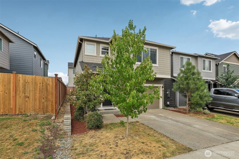 18784 108th Avenue E photo 2