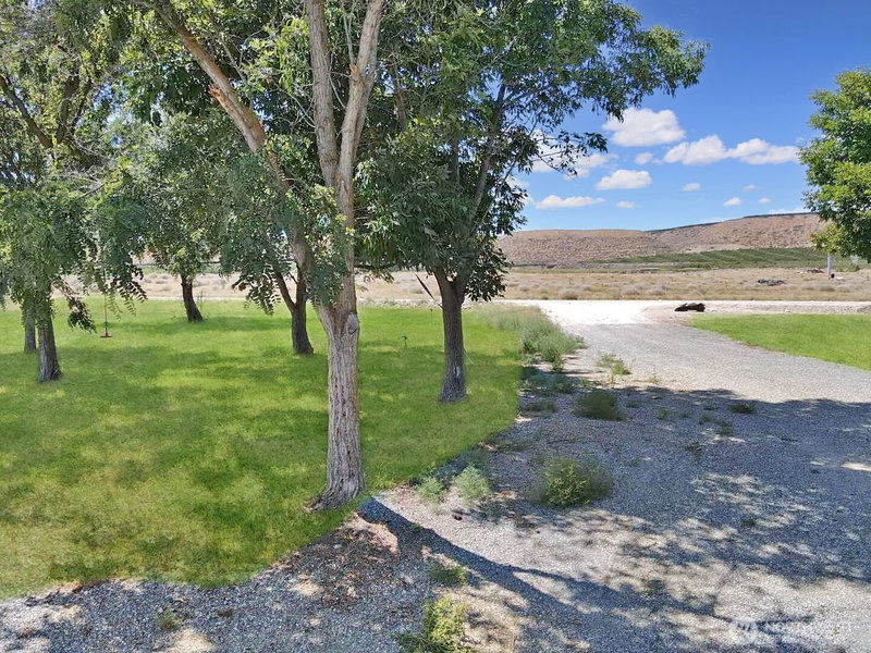 306 Monse River Road photo 18