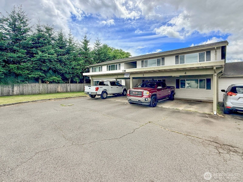 136 McKean Court photo 2