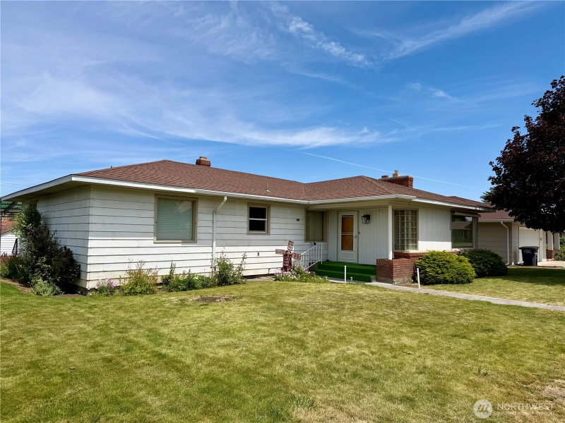 511 E 2nd Avenue photo 2