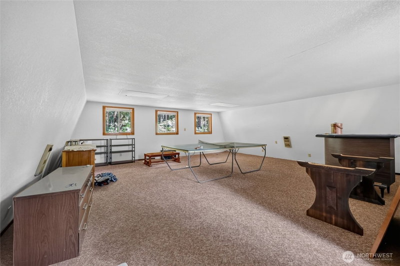101 Cascade Drive photo 40
