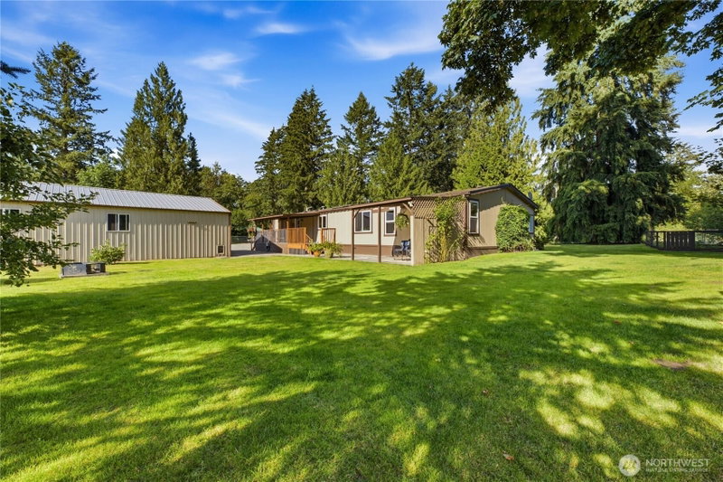 6908 242nd Avenue E photo 37