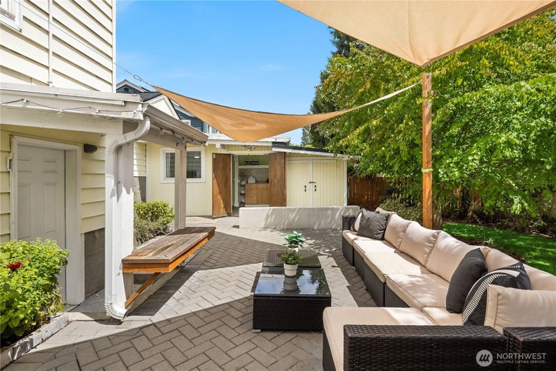 1537 S Pearl Street photo 2