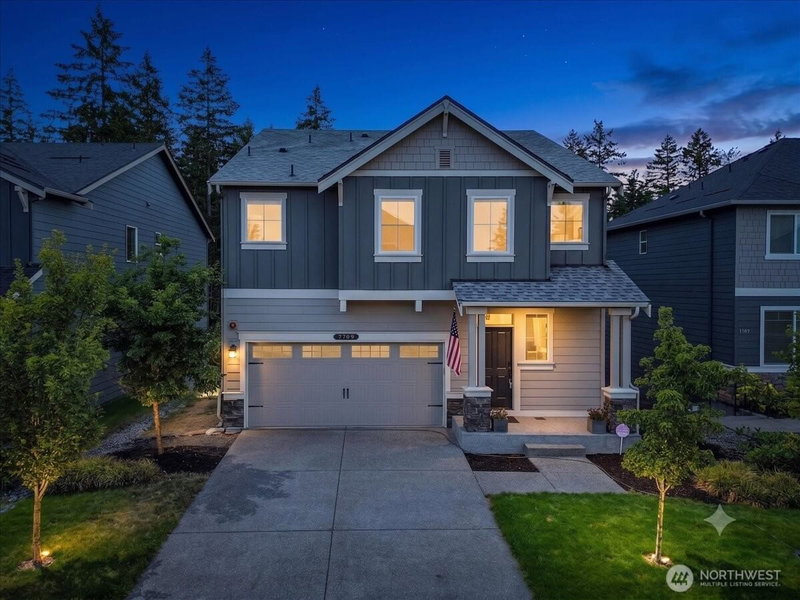 7709 208th Avenue E photo 1