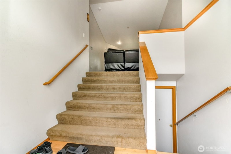 18339 71st Avenue E photo 2