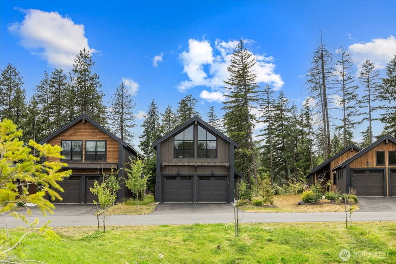 81 Panorama Drive photo 2