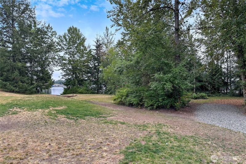 4302 W Tapps Drive E photo 40
