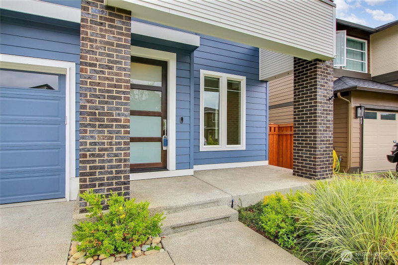 18823 128th Street E photo 2
