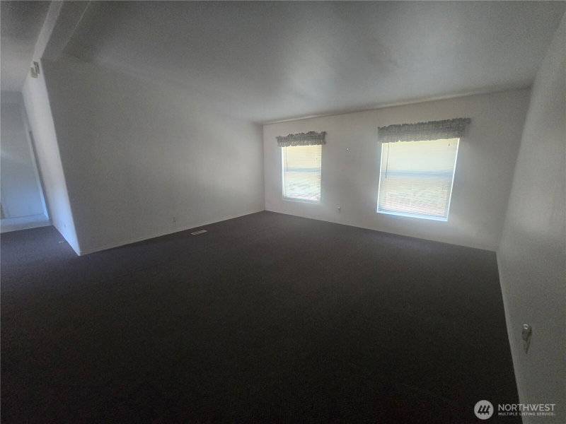 24707 E SR 706 photo 22