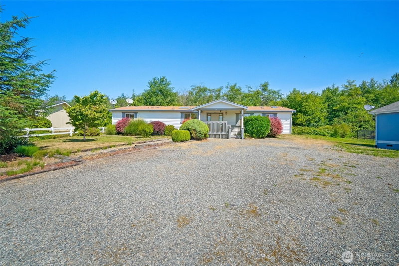 8374 Sea Breeze Court photo 2