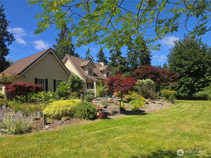 654 9th Avenue photo 1