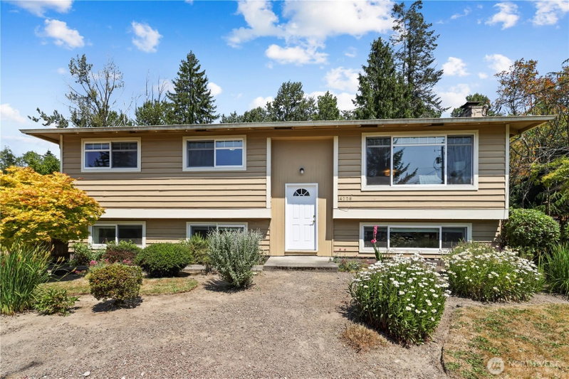 14556 75th Avenue NE photo 1