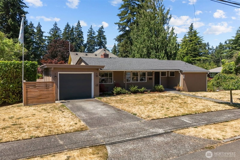 236 Farallone Avenue photo 1