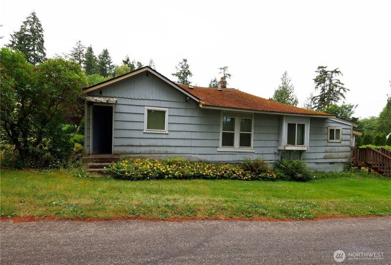81 Hunt Road photo 1
