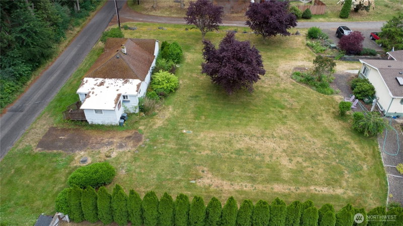 81 Hunt Road photo 2