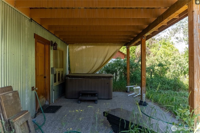 308 Washington Street photo 37