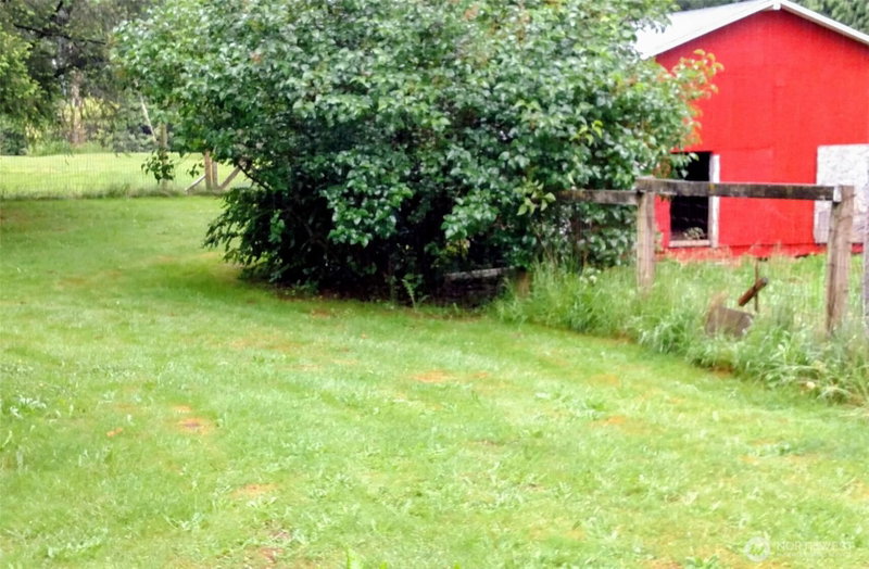 2440 Birch Bay Lynden Road photo 38