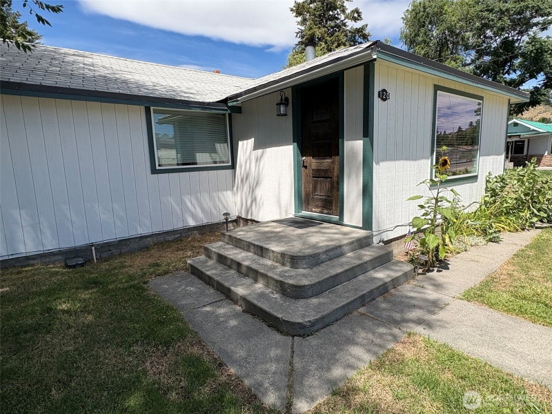 120 S Fir Street photo 22