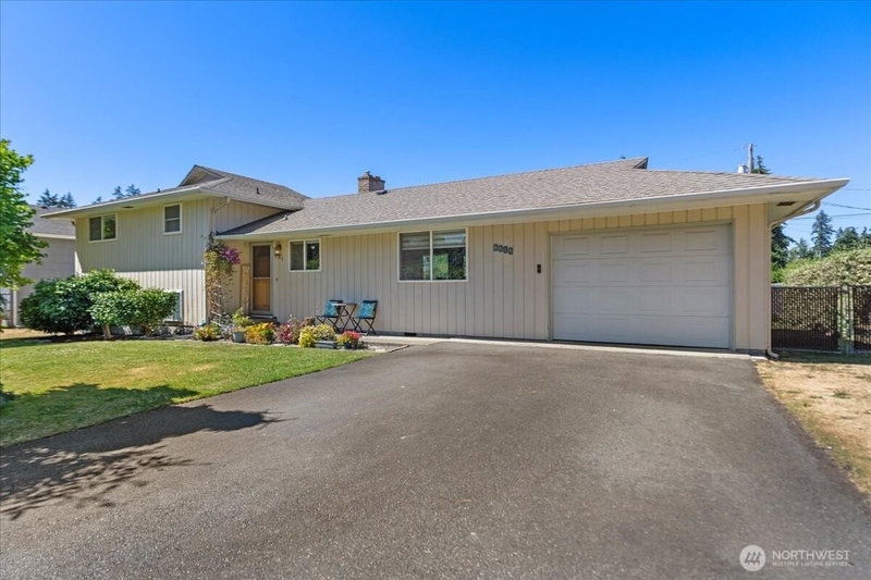 8515 94th Street SW photo 2