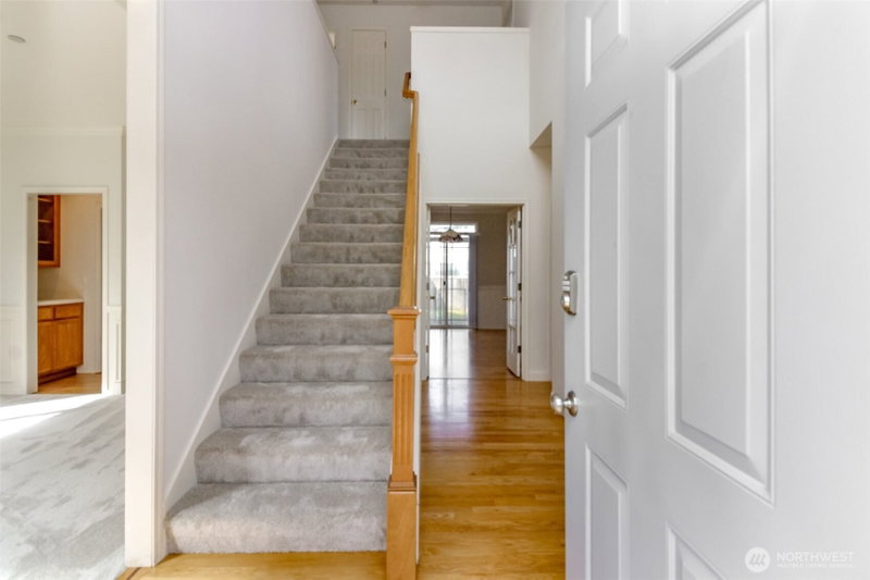 1425 Richmond Court photo 2