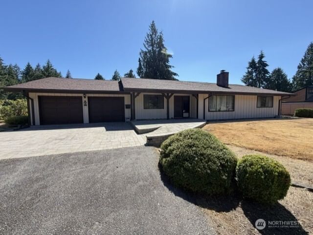 172 Hemlock Drive photo 2
