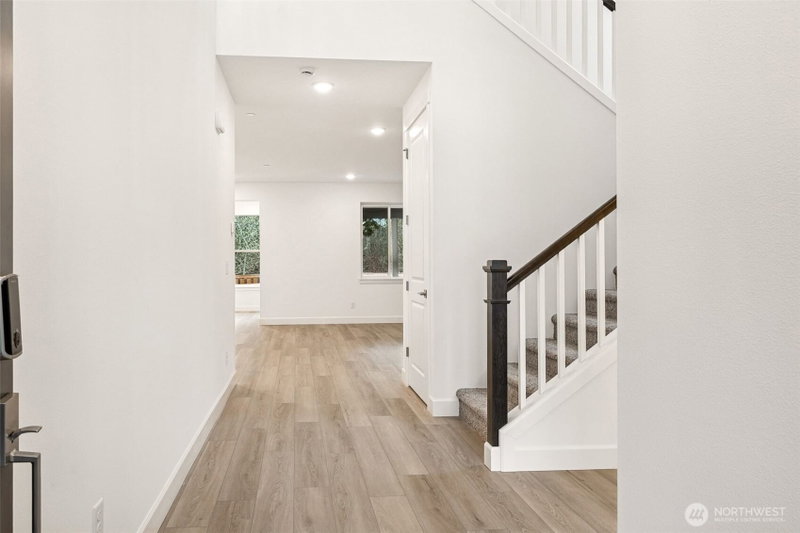 17864 139th Avenue E #123 photo 2