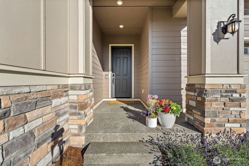 14816 206th Avenue E photo 2