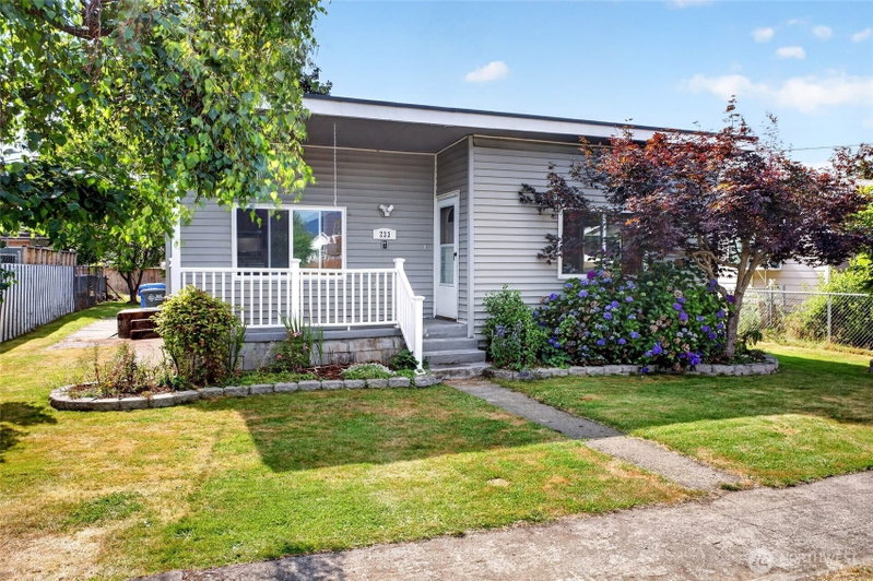233 Cascade Street photo 2