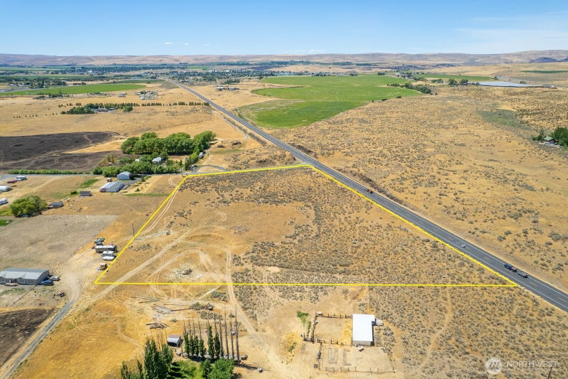 2495 E SR 28 photo 13