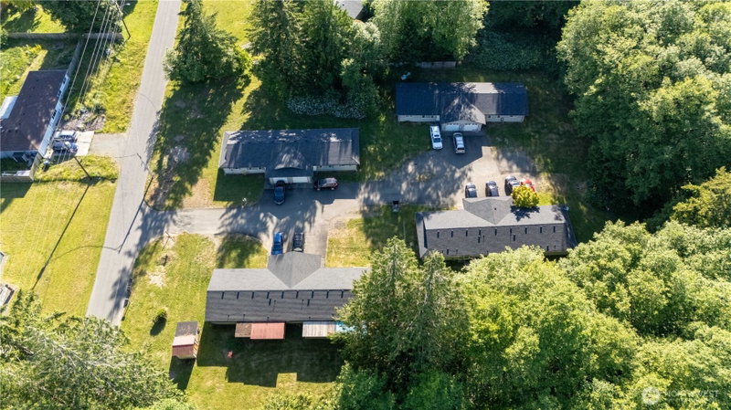 106 Garden Hill Road W photo 2