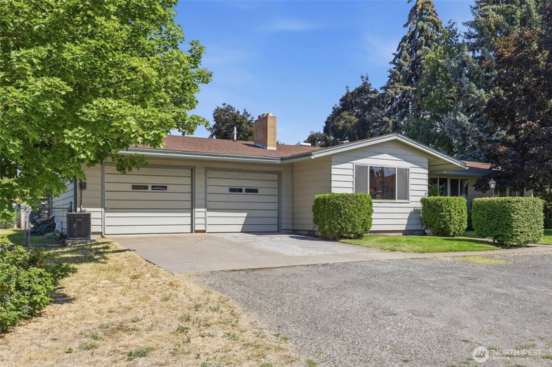 401 11th Street photo 2